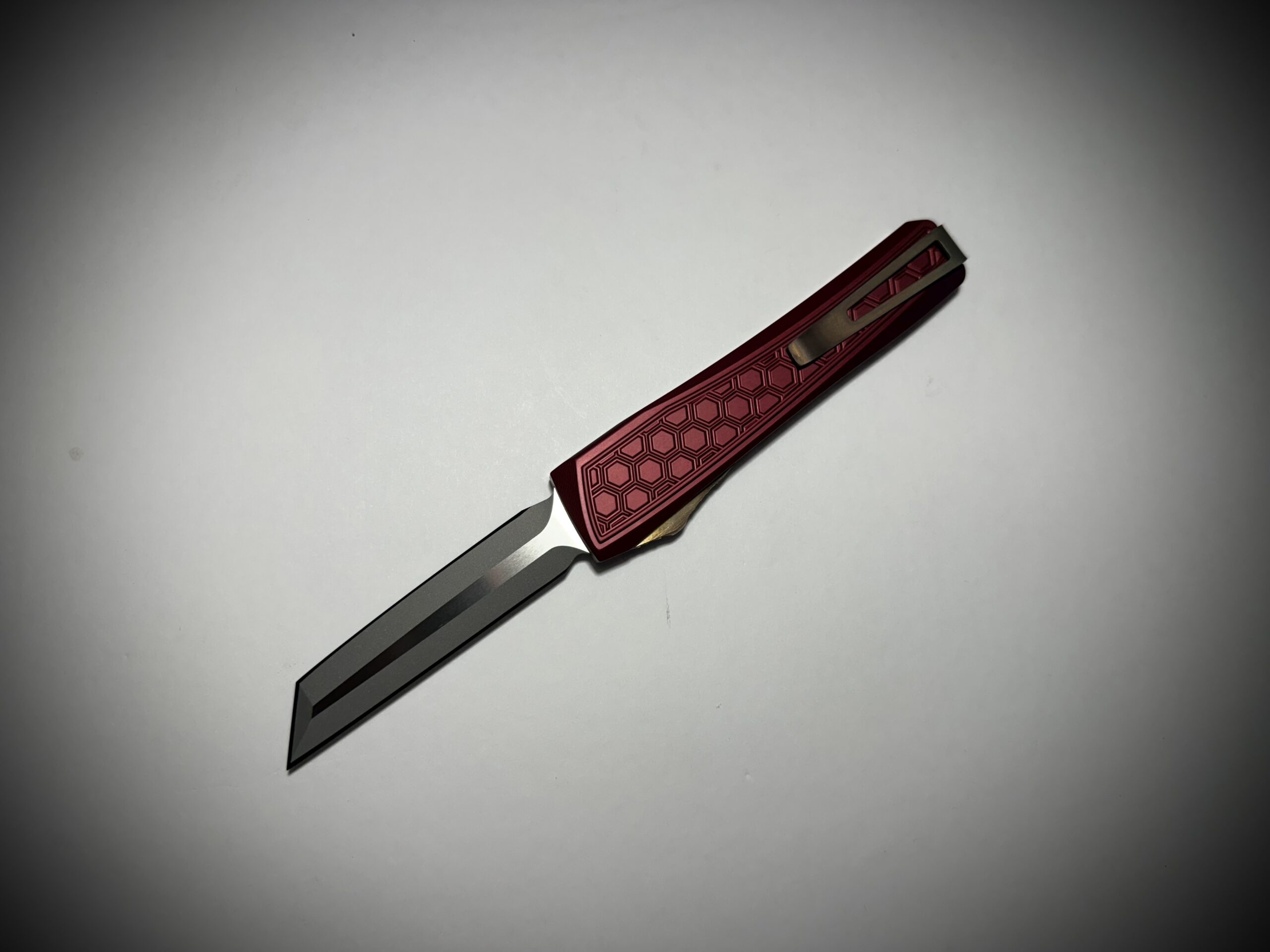 0331 Echo Garnet/Gold-Stainless HoneyCore D/E Tanto MagnaCut (Copy) - Image 2