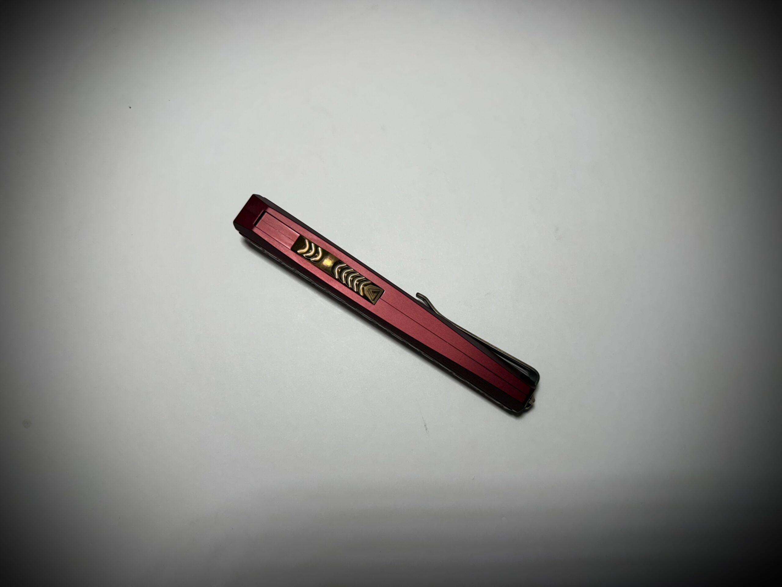 0331 Echo Garnet/Gold-Stainless HoneyCore D/E Tanto MagnaCut (Copy) - Image 3