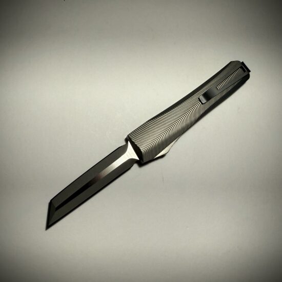 Alternative view of 0331 Pulsar Natural/Stainless D/E Tanto Magnacut