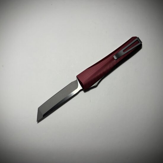 Alternative view of 0331 Pulsar Garnet/Stainless T/E Magnacut
