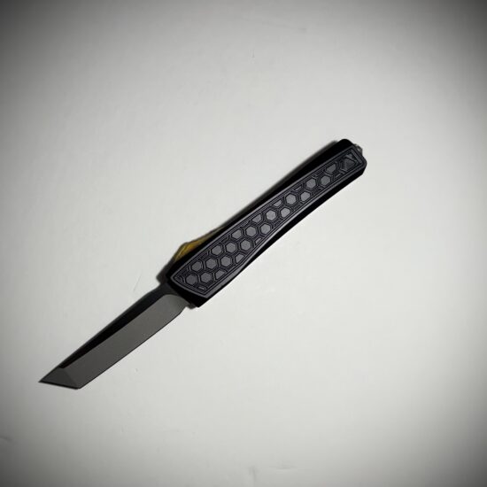 0331 Echo Black/Garnet Split/ ULTEM/Stainless HoneyCore Tanto MagnaCut