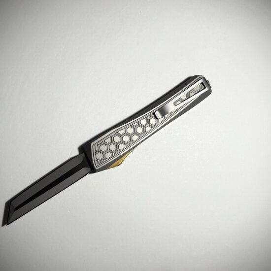 Alternative view of 0331 Echo Black/Natural Split/ ULTEM/Stainless HoneyCore DE Tanto MagnaCut