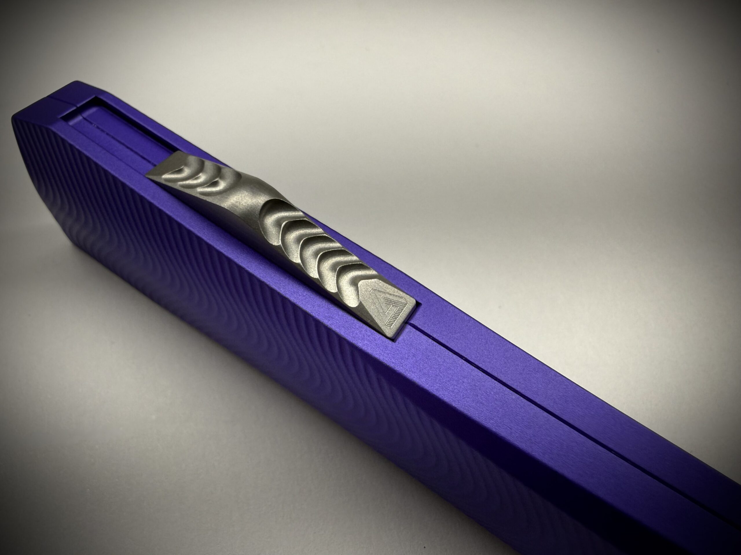 0331 Pulsar Purple/Stainless S/E Magnacut - Image 2