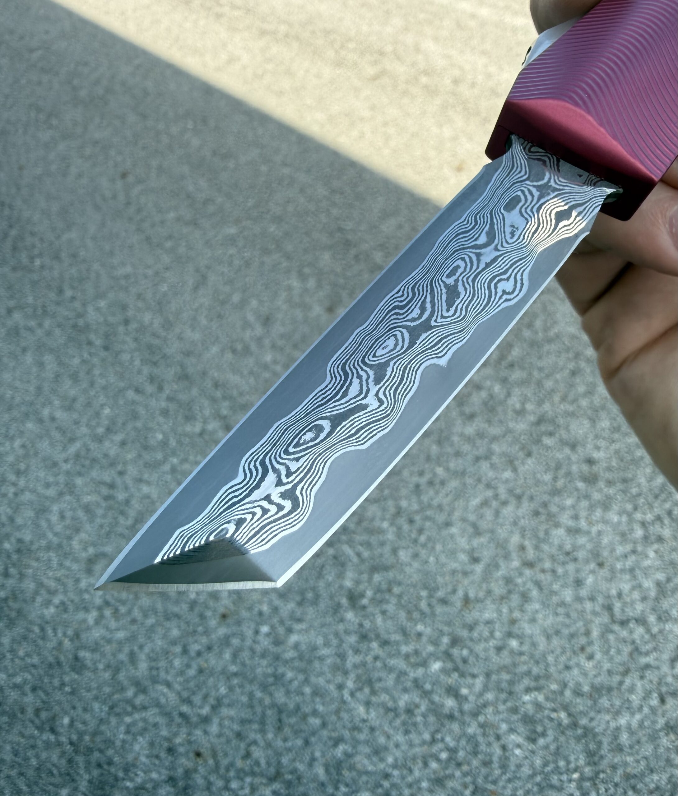 0331 Pulsar Garnet/Stainless Futuron Forge Arrowz Double Edge Tanto