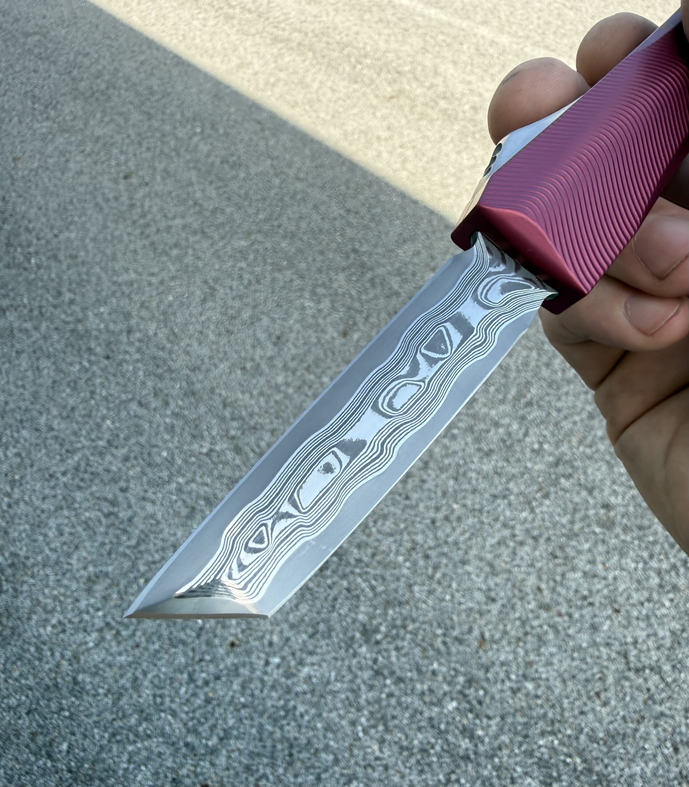 0331 Pulsar Garnet/Stainless Futuron Forge Rhombic Double Edge Tanto
